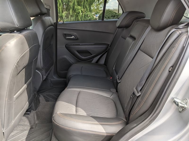 Used 2017 Chevrolet Trax LT w/ Driver Confidence Package image 14