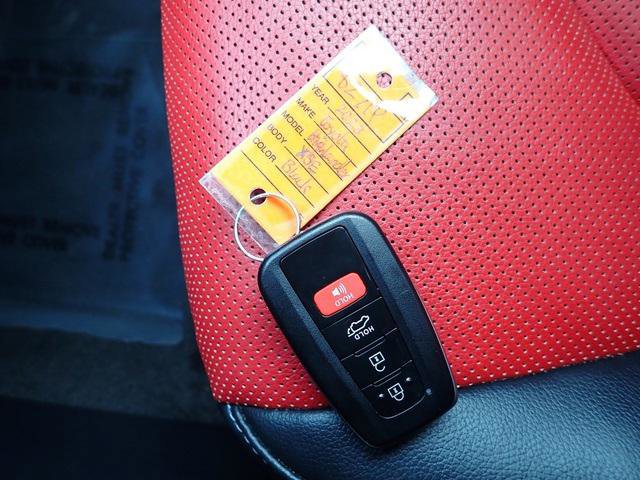 Certified 2023 Toyota Highlander XSE image 30