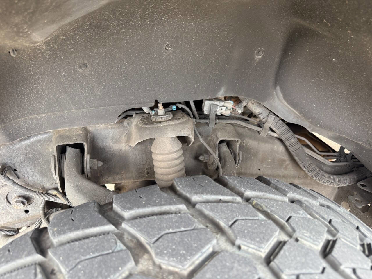 Used 2003 HUMMER H2 w/ Preferred Equipment Group image 8