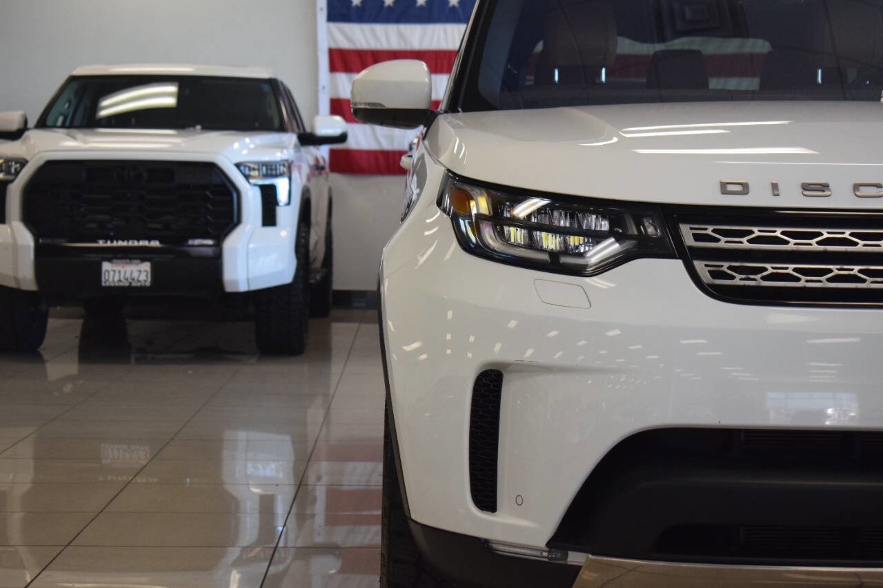 Used 2017 Land Rover Discovery HSE AWD/4WD image 8