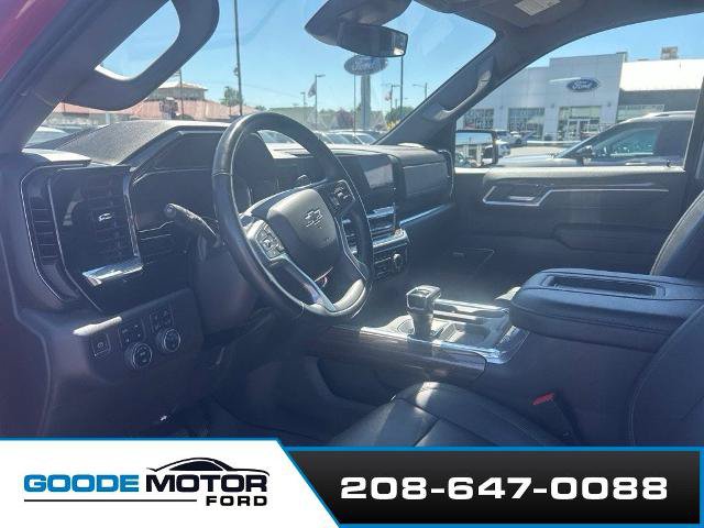 Used 2022 Chevrolet Silverado 1500 LT Trail Boss w/ Convenience Package II AWD/4WD image 5
