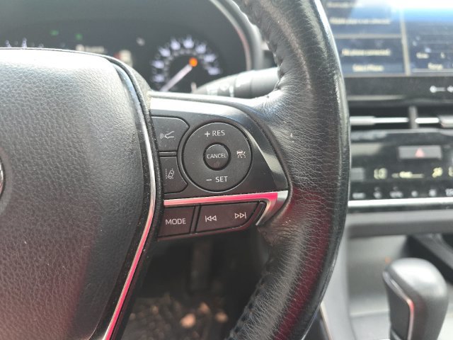 Used 2019 Toyota Avalon XLE w/ Moonroof Package FWD image 16