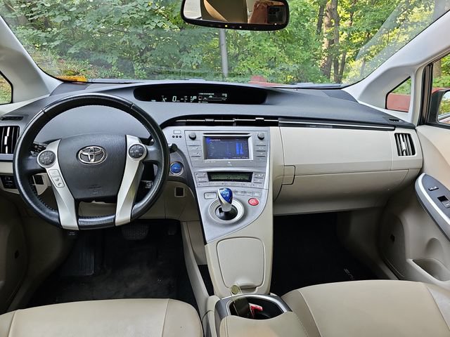 Used 2013 Toyota Prius Four FWD image 18