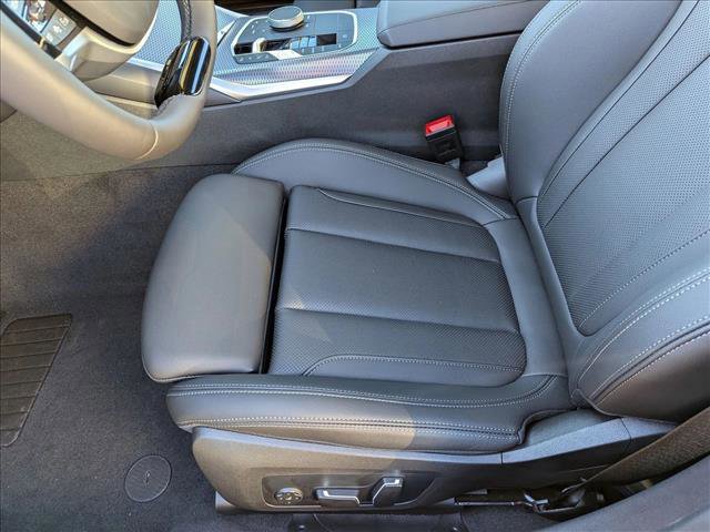 Used 2026 BMW 330i Sedan w/ Premium Package image 4