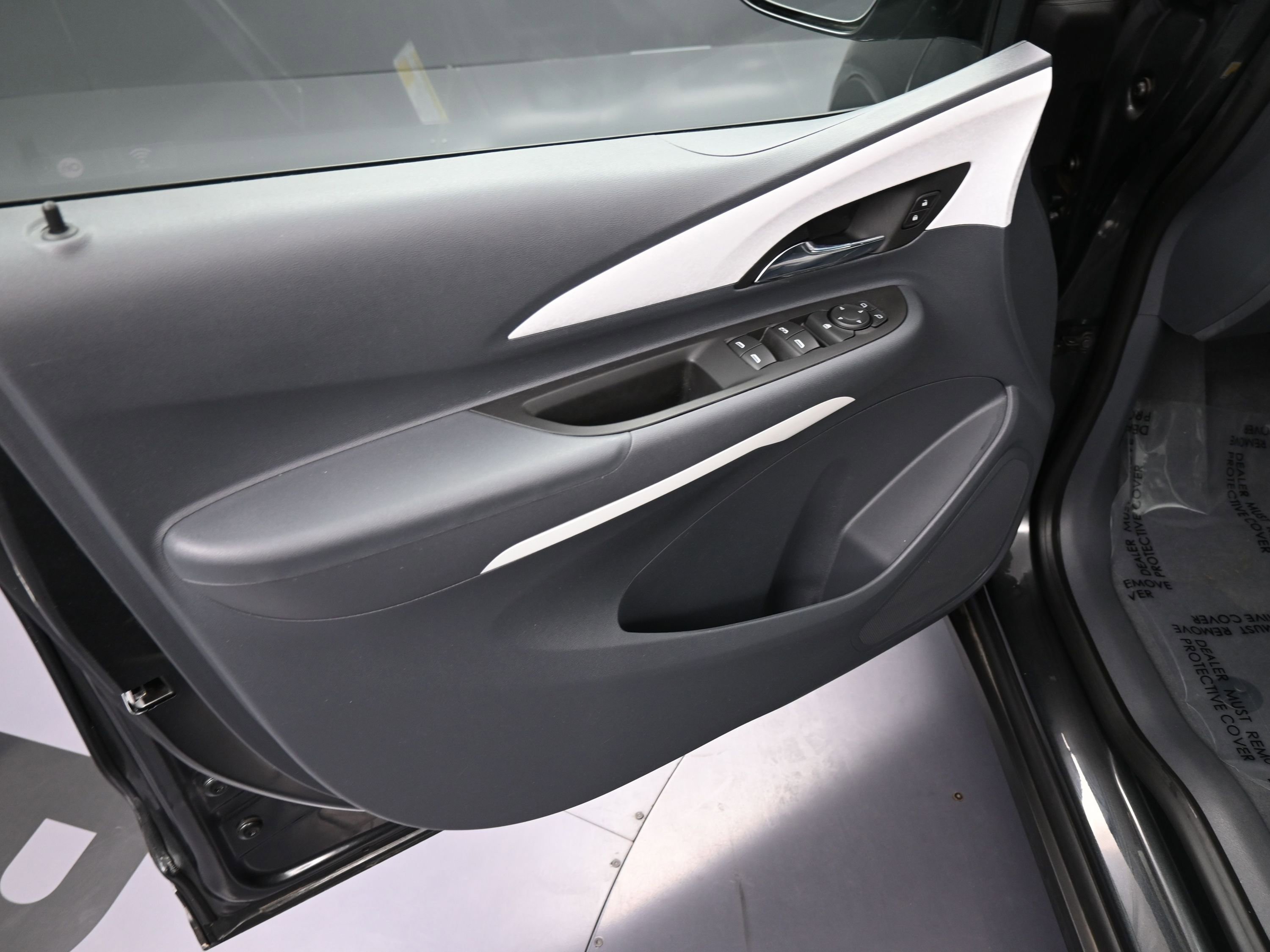 Used 2020 Chevrolet Bolt LT image 13