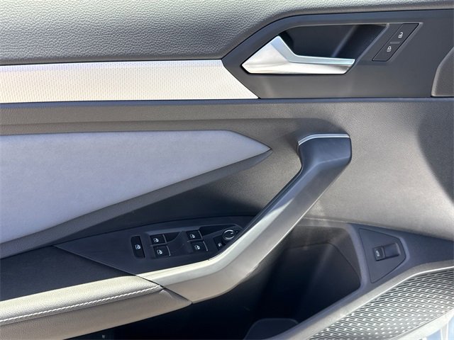 New 2025 Volkswagen Jetta SE image 9