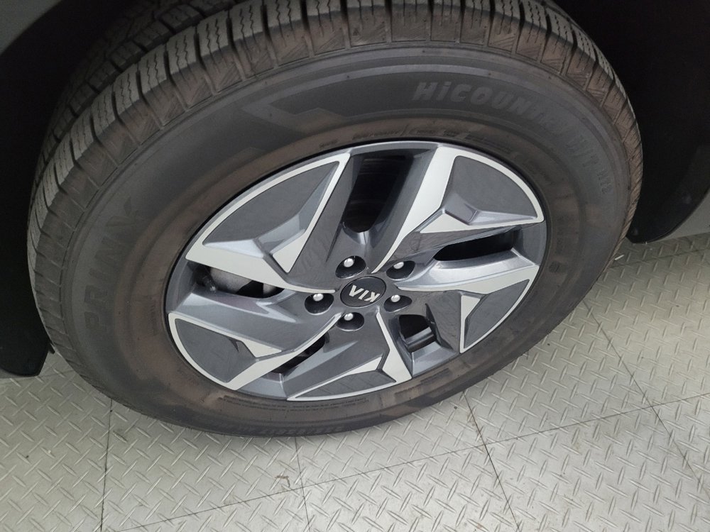 Used 2021 Kia Sorento EX image 31