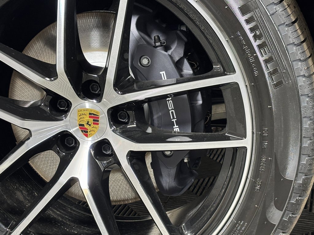 New 2026 Porsche Macan Turbo image 40