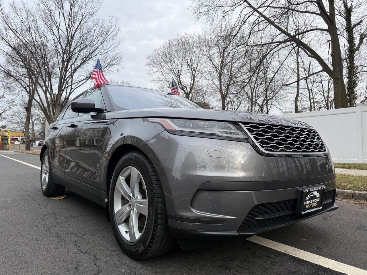 Used 2018 Land Rover Range Rover Velar S AWD/4WD image 25