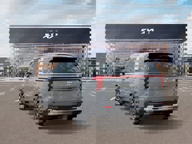 New 2026 Kia Carnival EX image 4