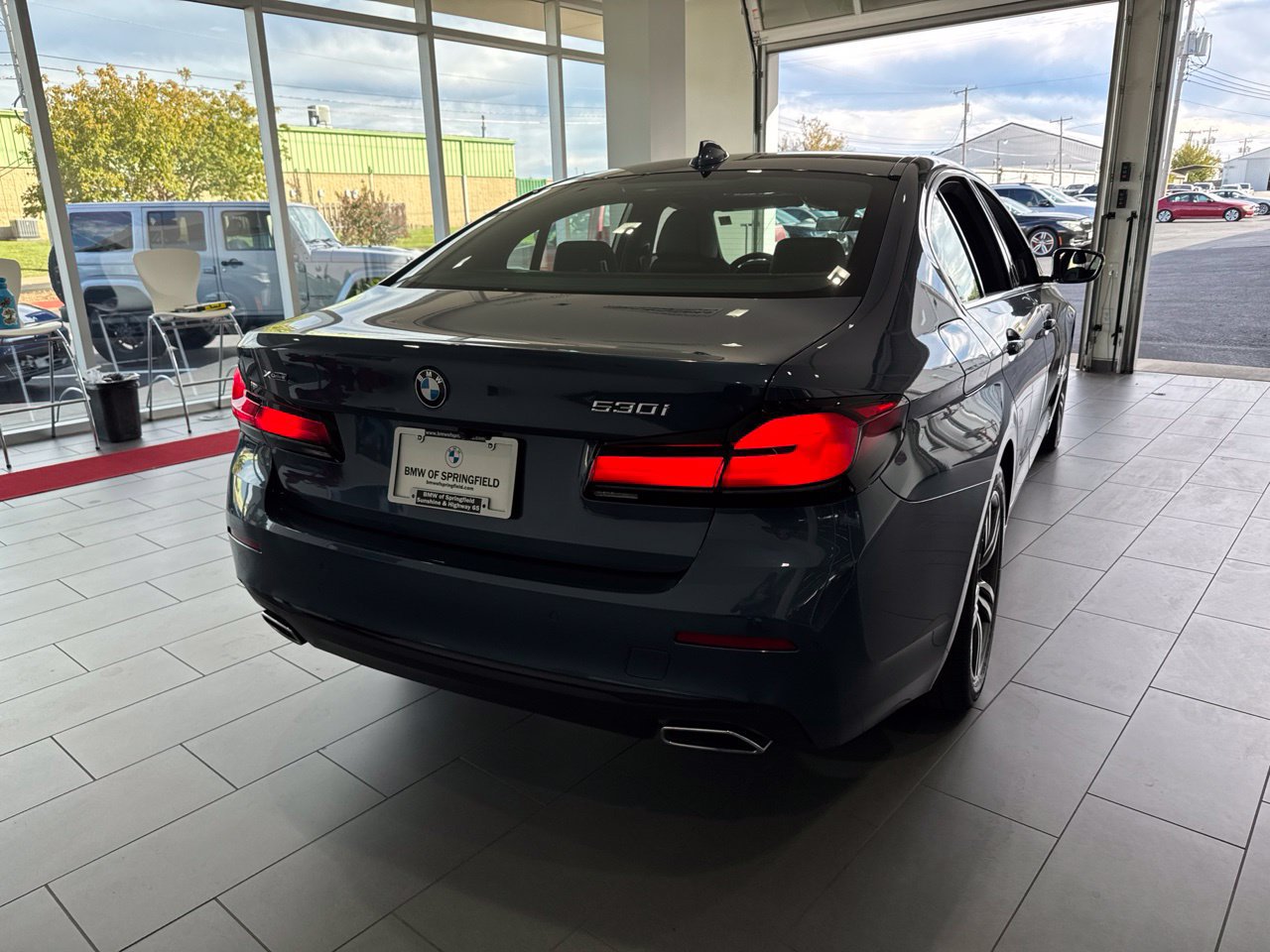 Used 2023 BMW 530i xDrive w/ Premium Package AWD/4WD image 7
