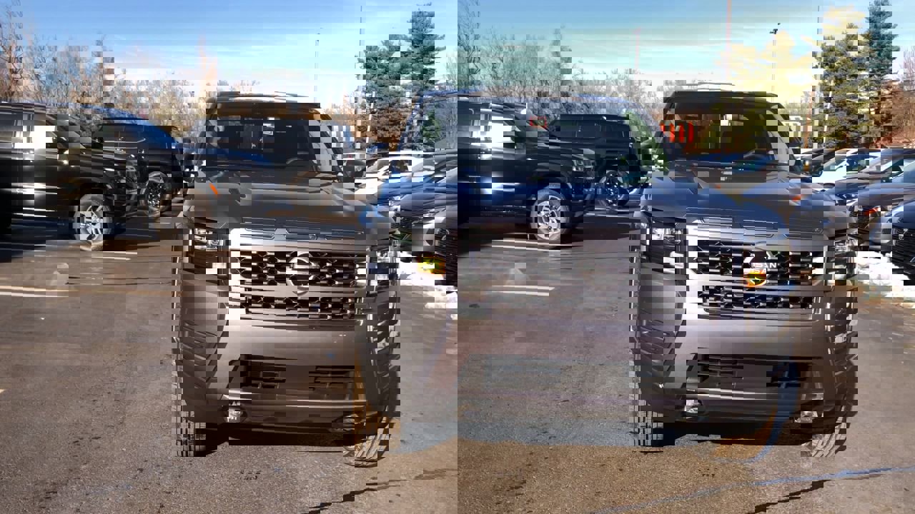 New 2026 Nissan Frontier SV w/ SV Convenience Package image 3