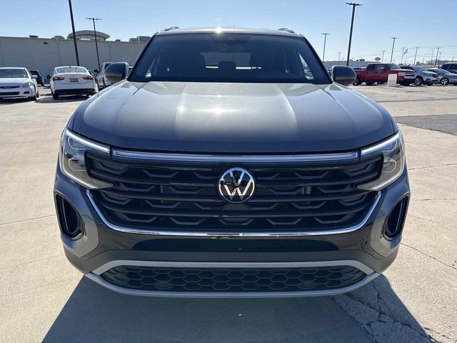 Certified 2025 Volkswagen Atlas Cross Sport SE image 8