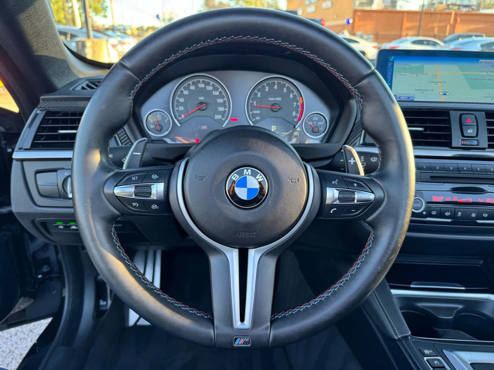 Used 2015 BMW M4 Convertible image 30