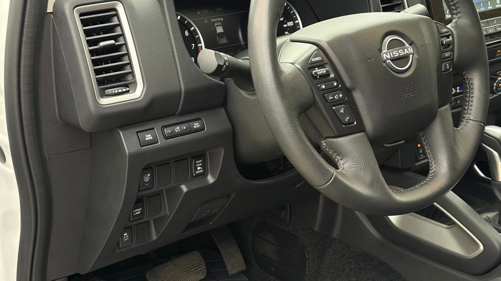 Certified 2024 Nissan Frontier SL w/ Technology Package image 15