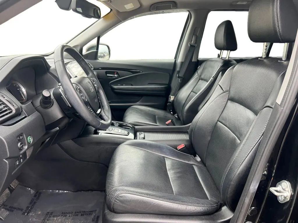 Used 2017 Honda Pilot Elite image 9