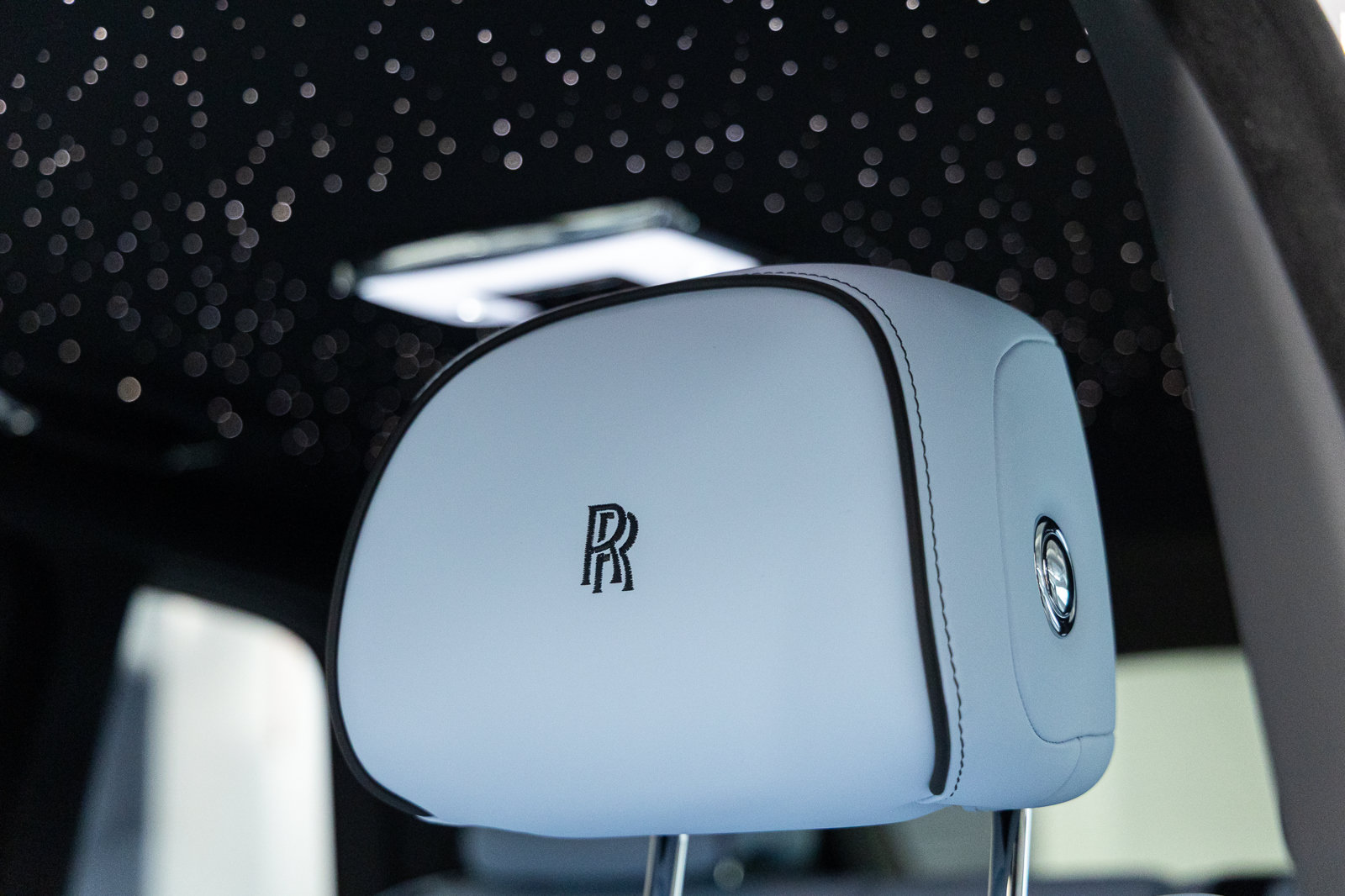 New 2027 Rolls-Royce Cullinan AWD/4WD image 34