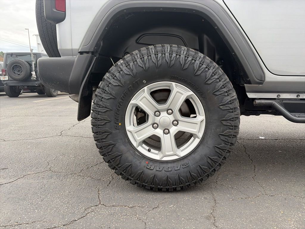 Used 2020 Jeep Wrangler Unlimited Sport image 9