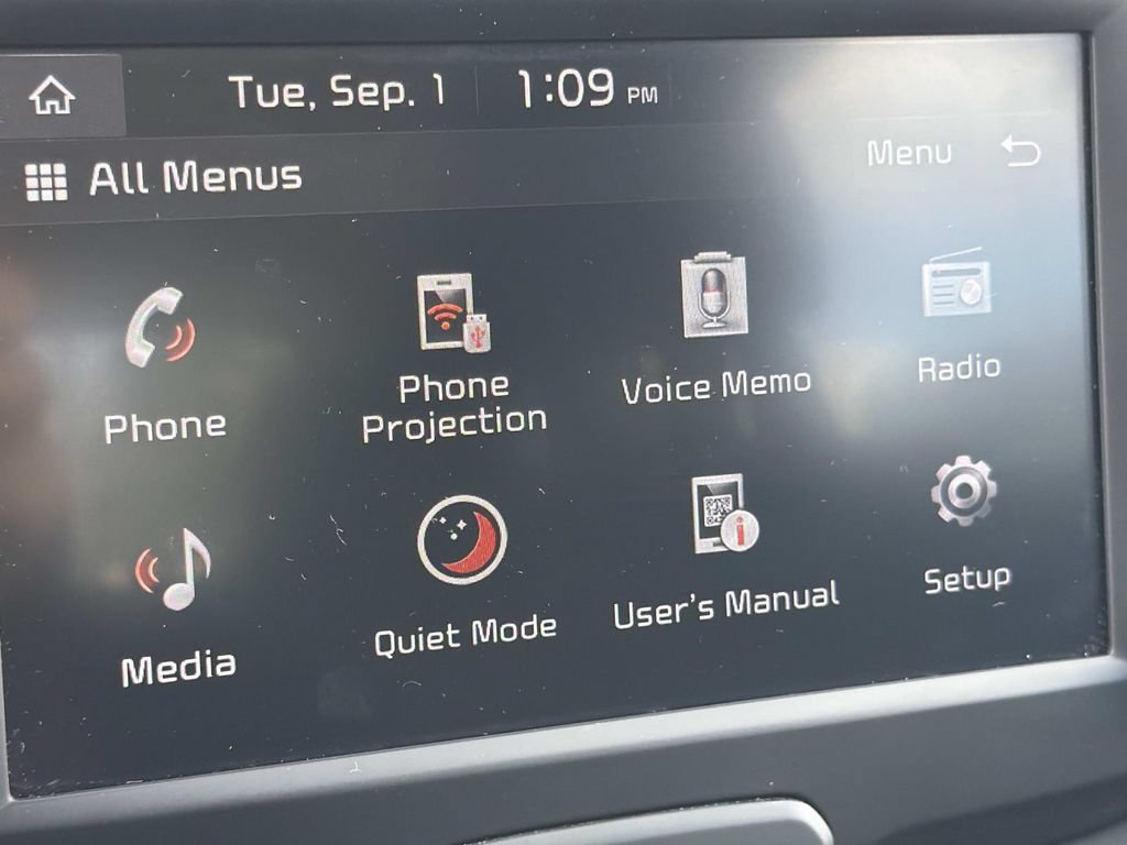 Used 2025 Kia Soul LX w/ LX Technology Package FWD image 24