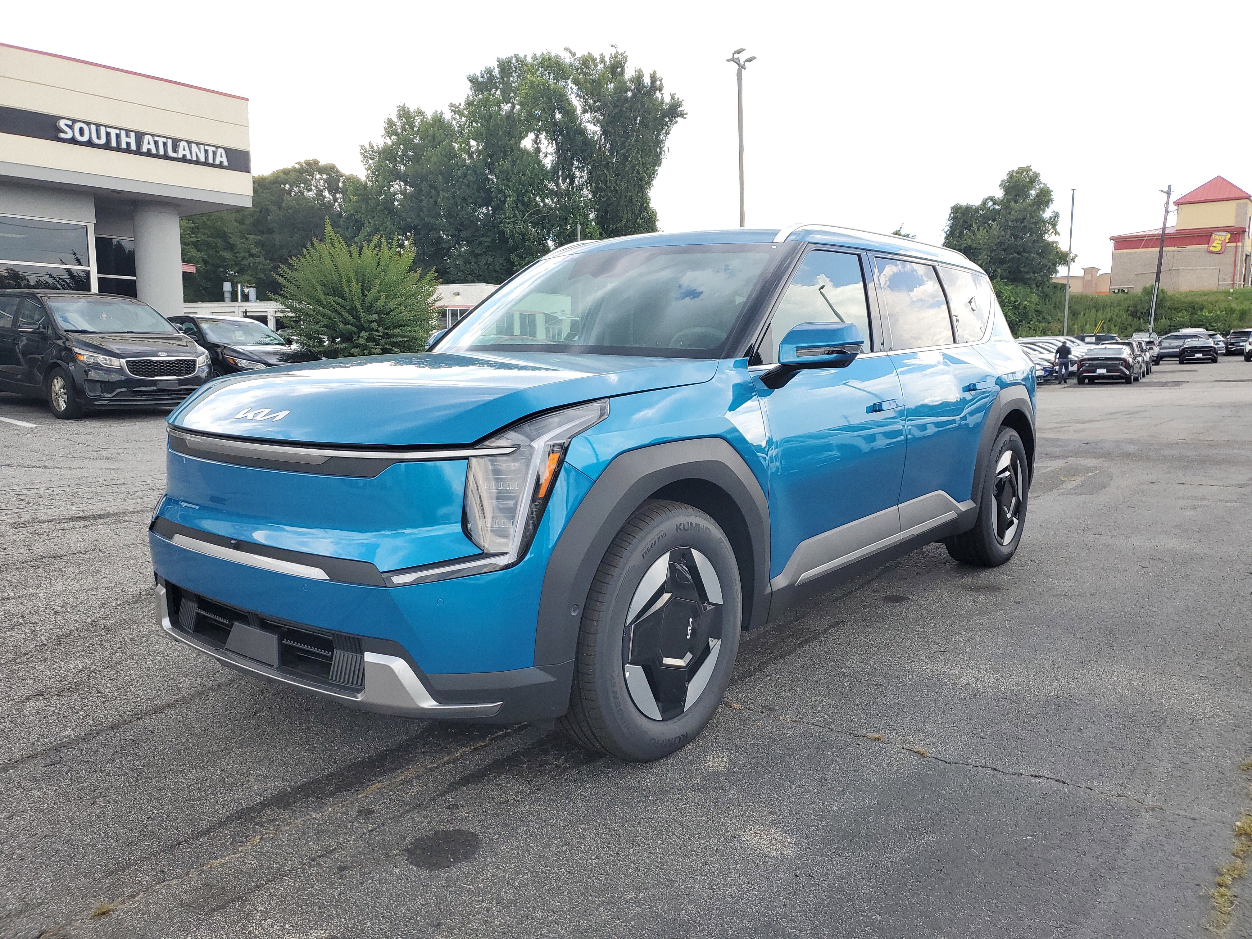 New 2026 Kia EV9 Wind image 3