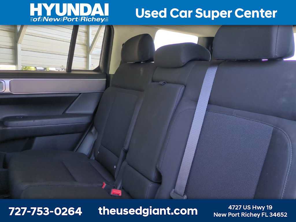 Used 2026 Hyundai Santa Fe SE FWD image 16