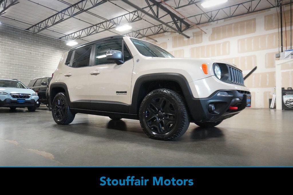 Used 2017 Jeep Renegade Trailhawk image 1