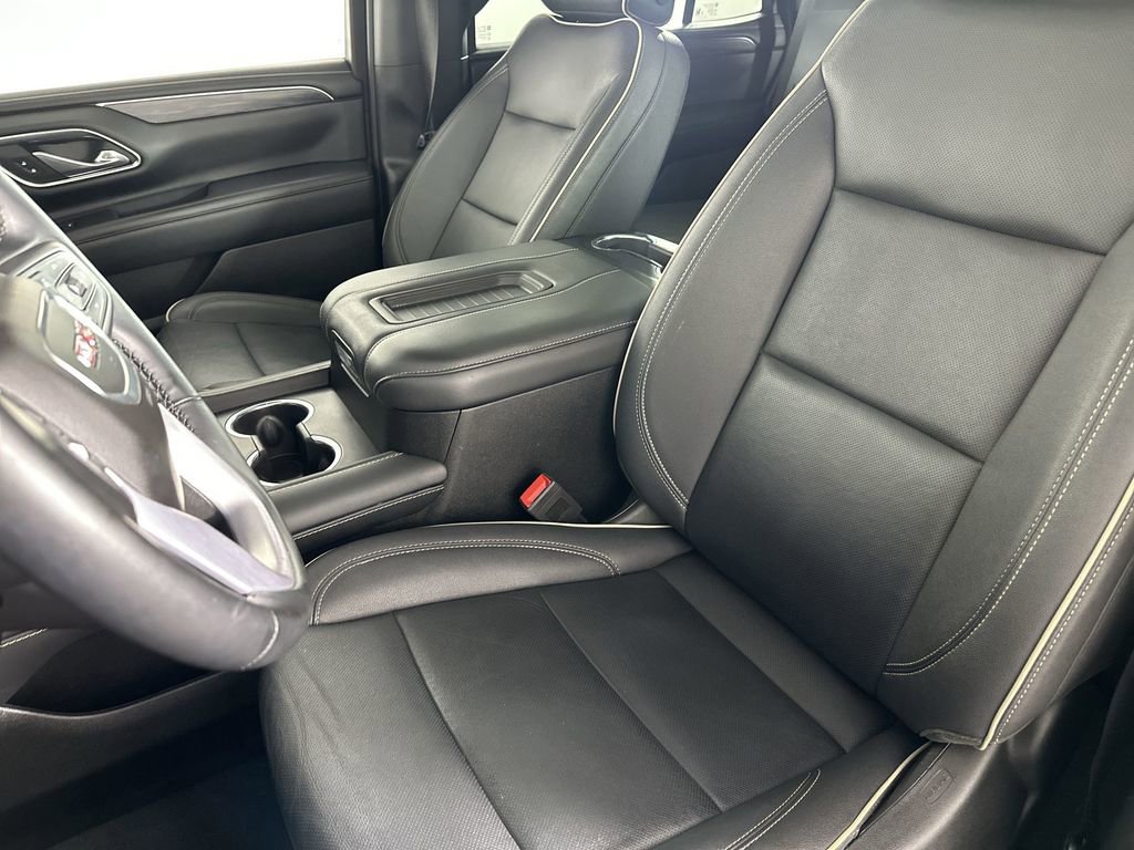 Used 2023 GMC Yukon SLT w/ SLT Premium Package image 23