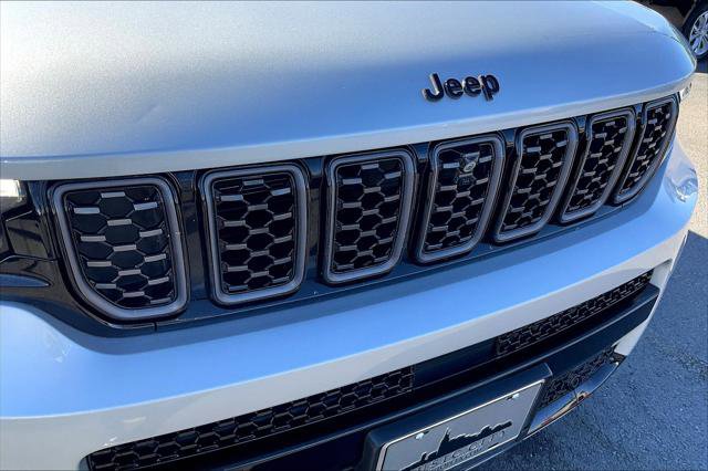 Used 2024 Jeep Grand Cherokee L Summit image 30