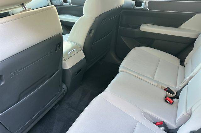 Certified 2026 Hyundai Santa Fe SE FWD image 12