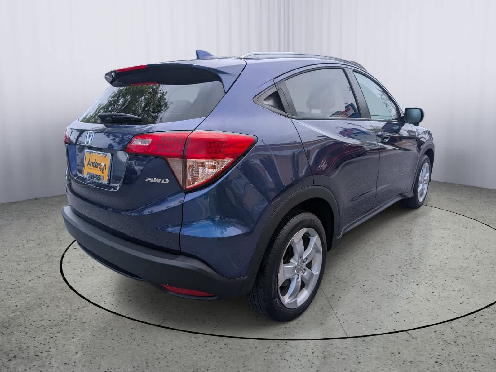 Used 2016 Honda HR-V EX-L image 3
