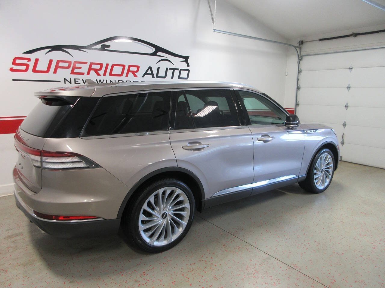 Used 2020 Lincoln Aviator Reserve w/ Equipment Group 202A AWD/4WD image 5