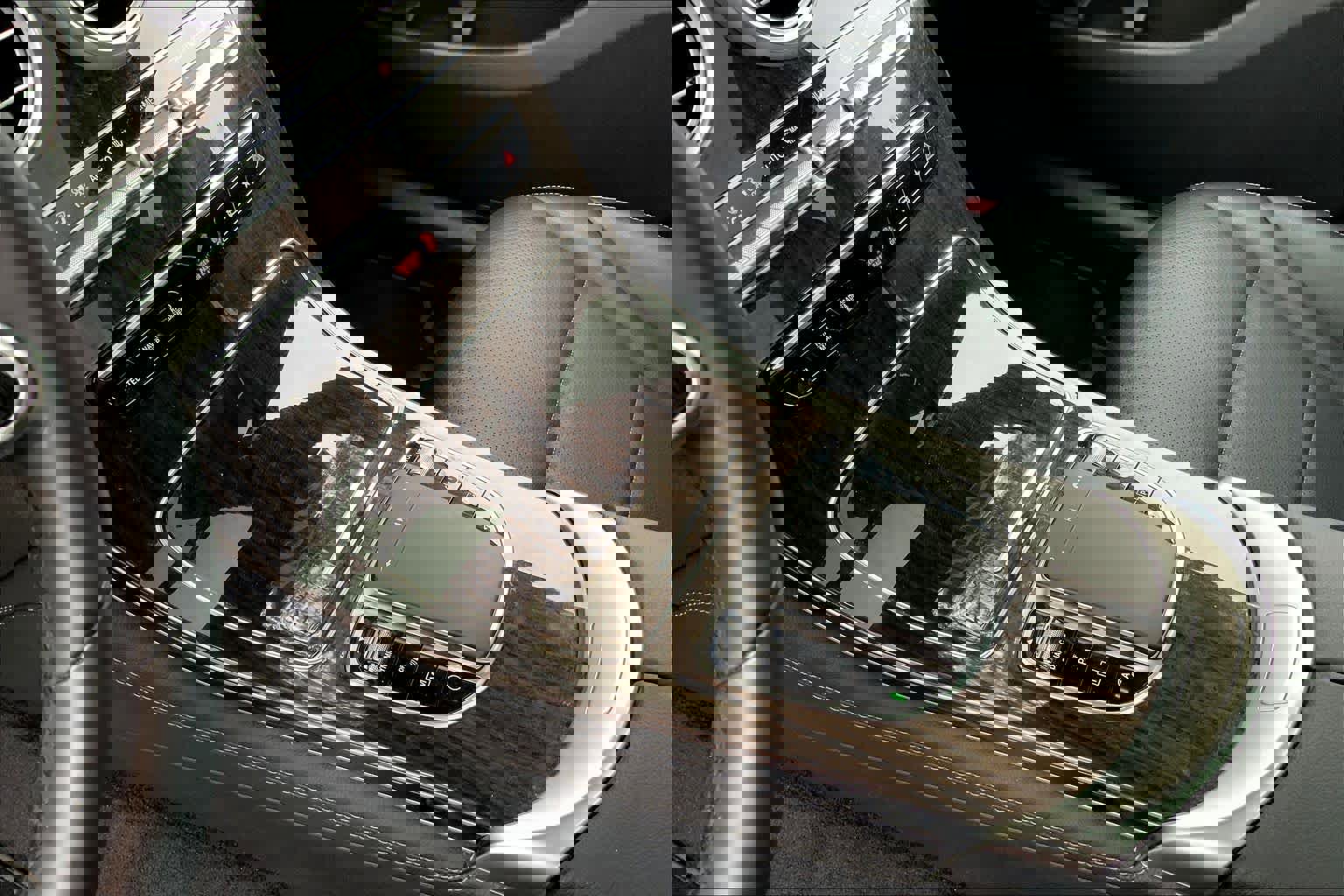 Certified 2020 Mercedes-Benz GLC 300 4MATIC image 17