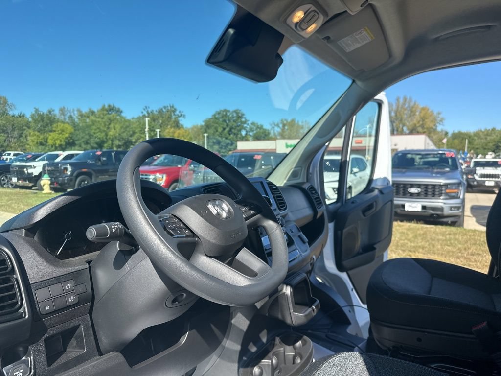 New 2025 RAM ProMaster 2500 w/ Convenience Group FWD image 28