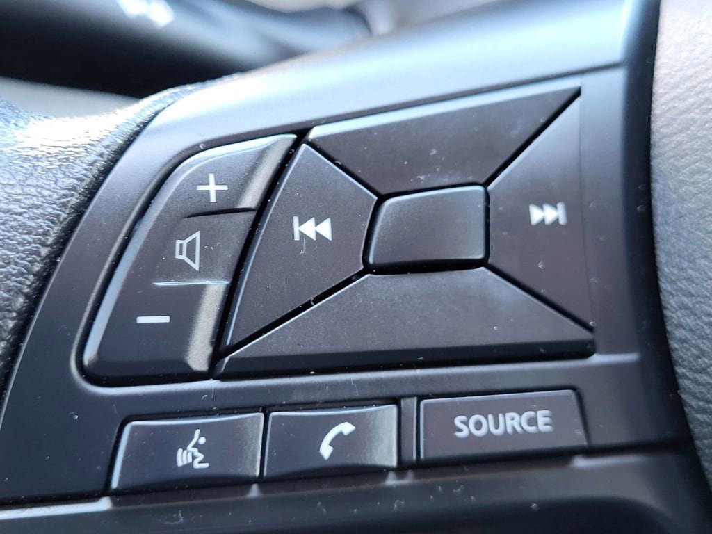 Used 2025 Nissan Versa S FWD image 11