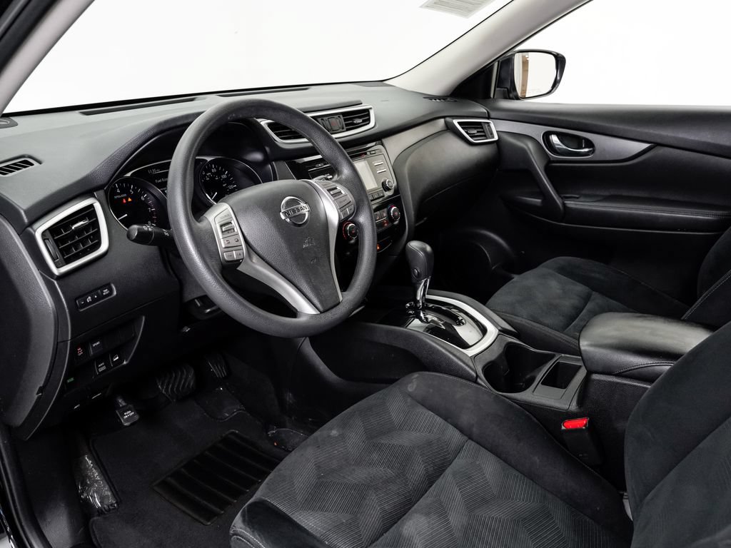 Used 2016 Nissan Rogue S w/ Appearance Package AWD/4WD image 7