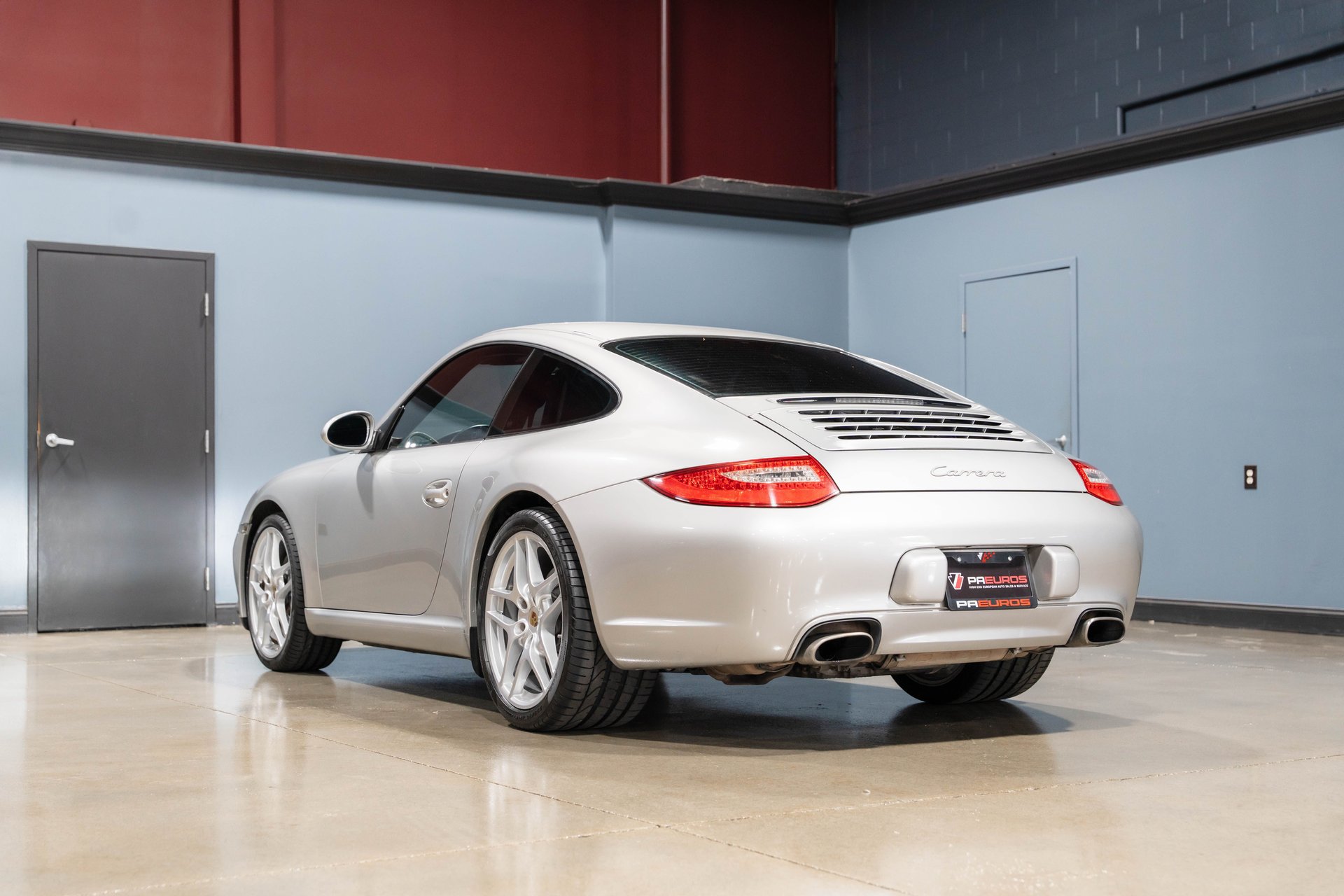 Used 2009 Porsche 911 Carrera RWD image 7