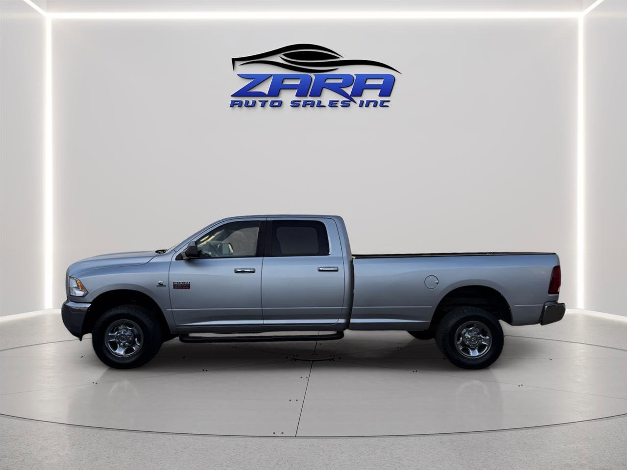 Used 2010 Dodge Ram 2500 Truck SLT w/ Luxury Group image 2