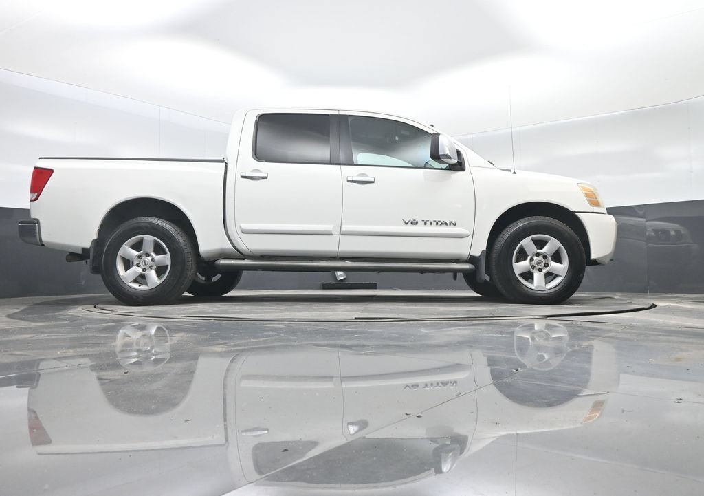 Used 2005 Nissan Titan SE w/ (T01) Tow Pkg AWD/4WD image 31