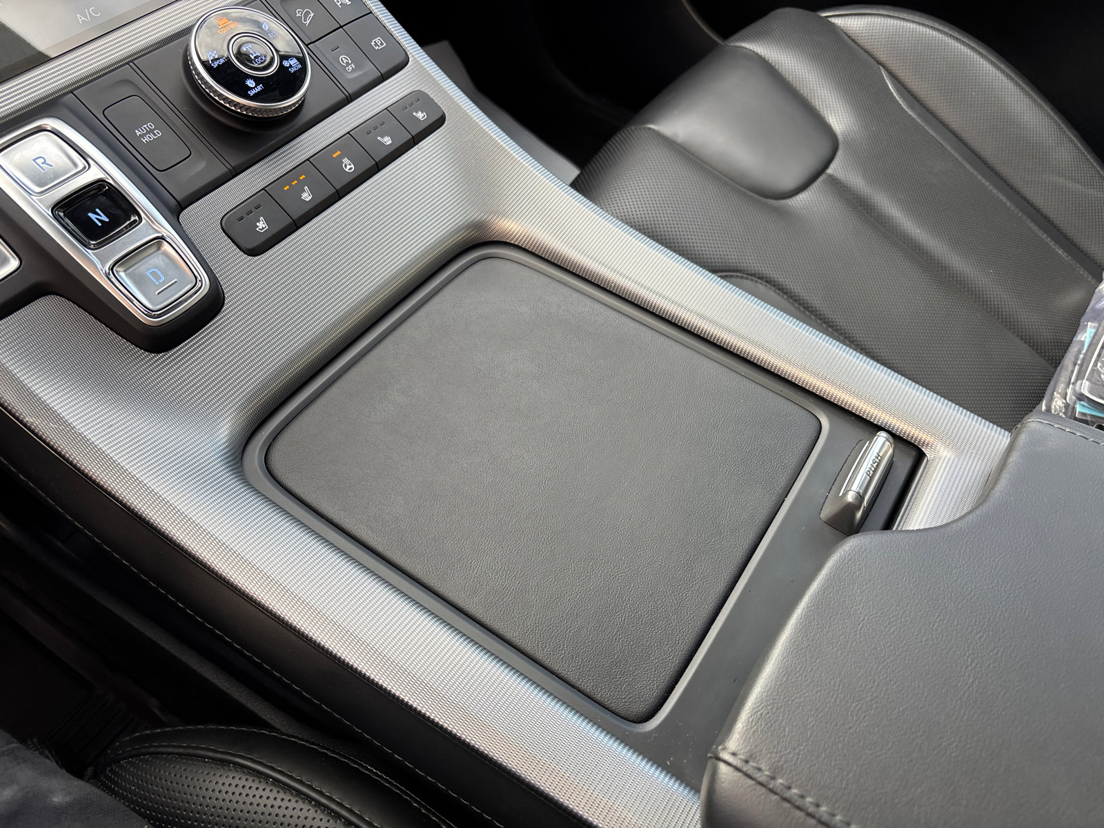 Used 2025 Hyundai Palisade Calligraphy image 23