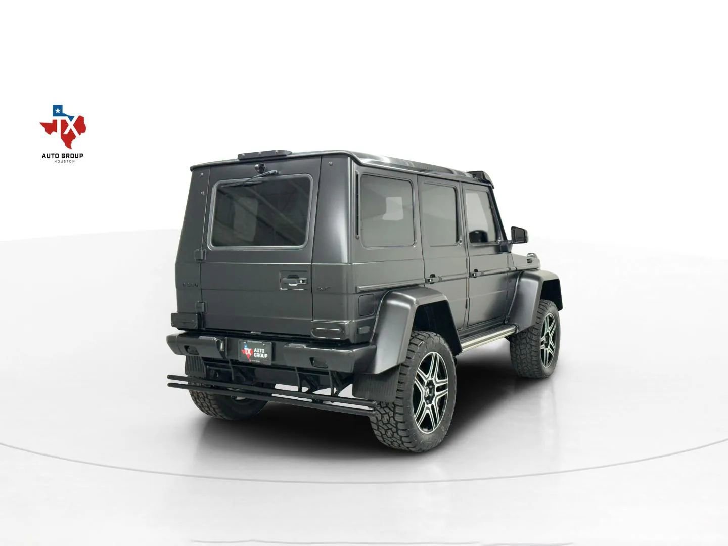 Used 2018 Mercedes-Benz G 550 Squared image 8