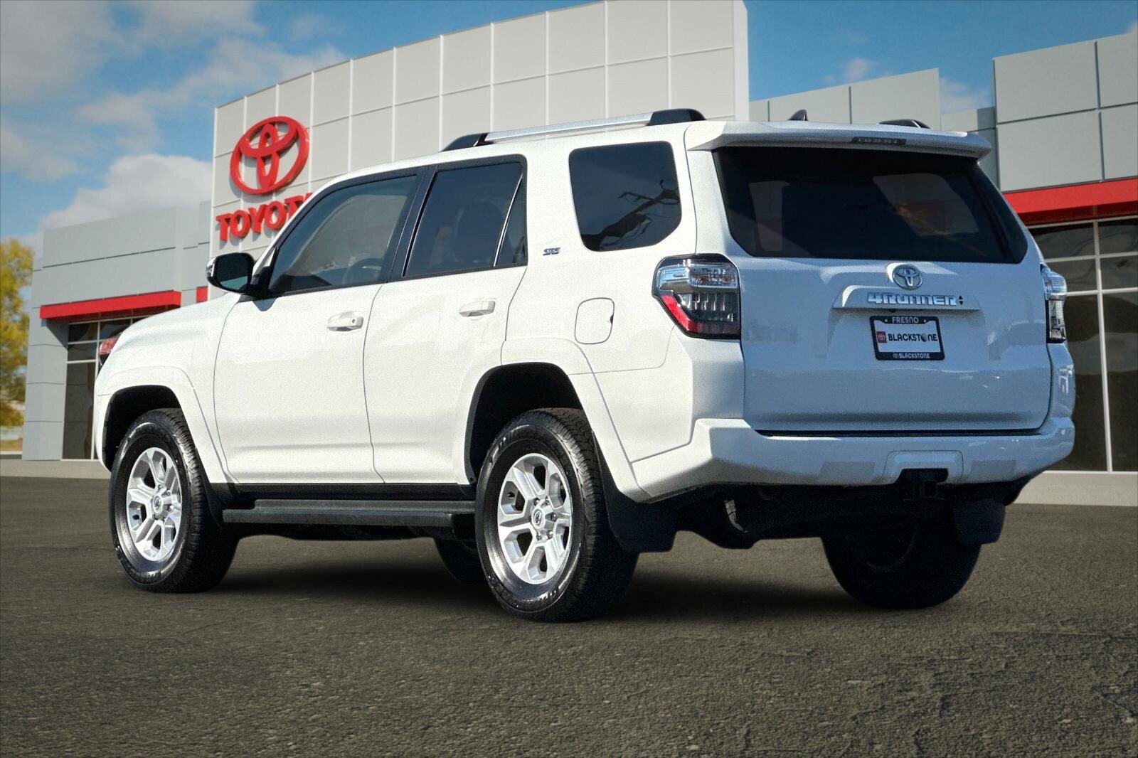 Certified 2024 Toyota 4Runner SR5 Premium image 5
