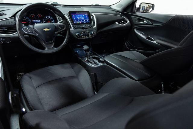 Used 2024 Chevrolet Malibu LT image 19