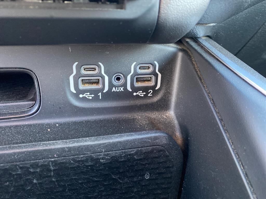 Used 2021 RAM 1500 Big Horn image 9