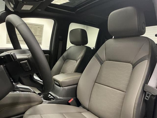 New 2026 Chevrolet Colorado ZR2 AWD/4WD image 9