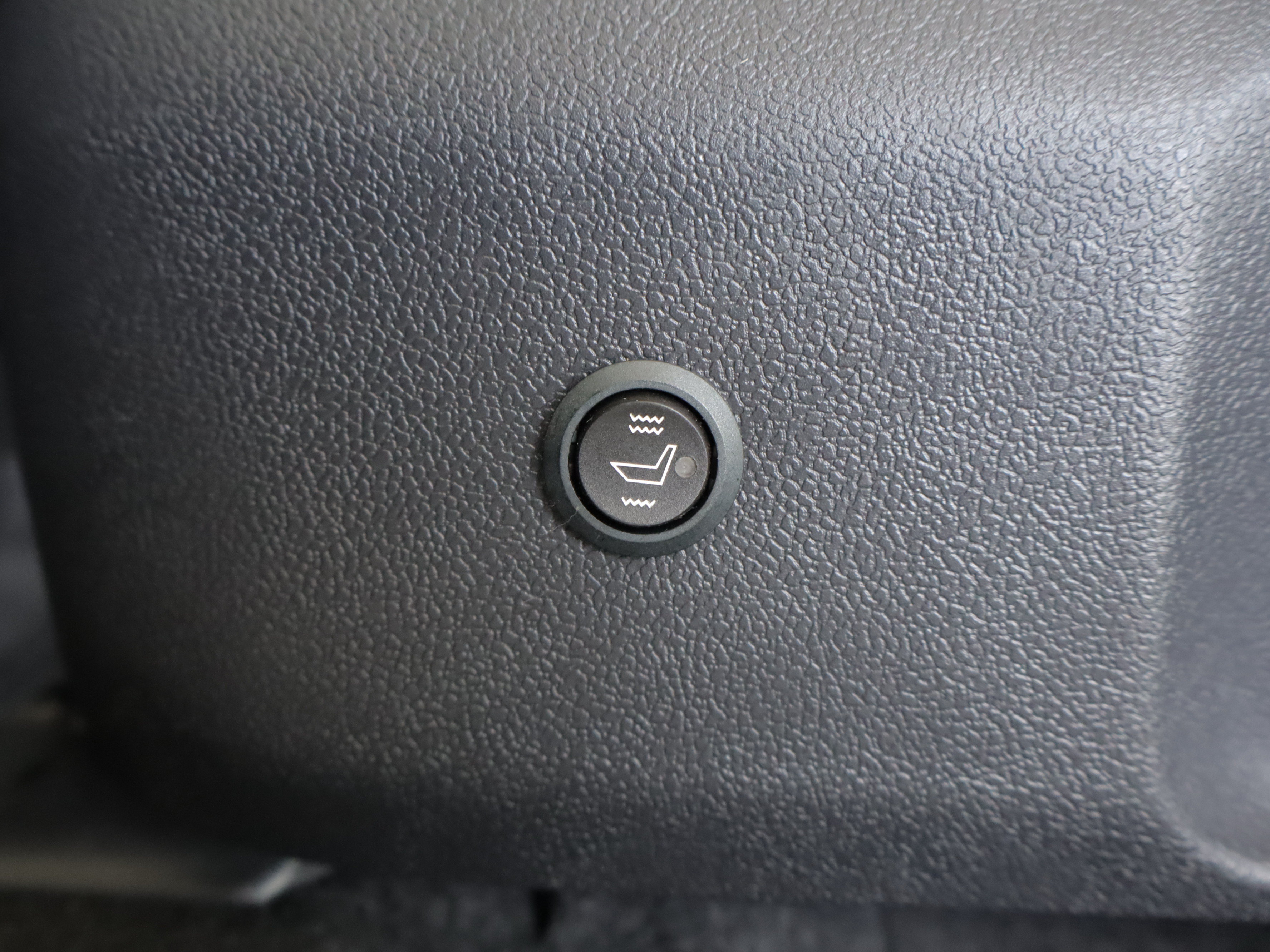 Used 2026 Toyota RAV4 LE AWD/4WD image 12