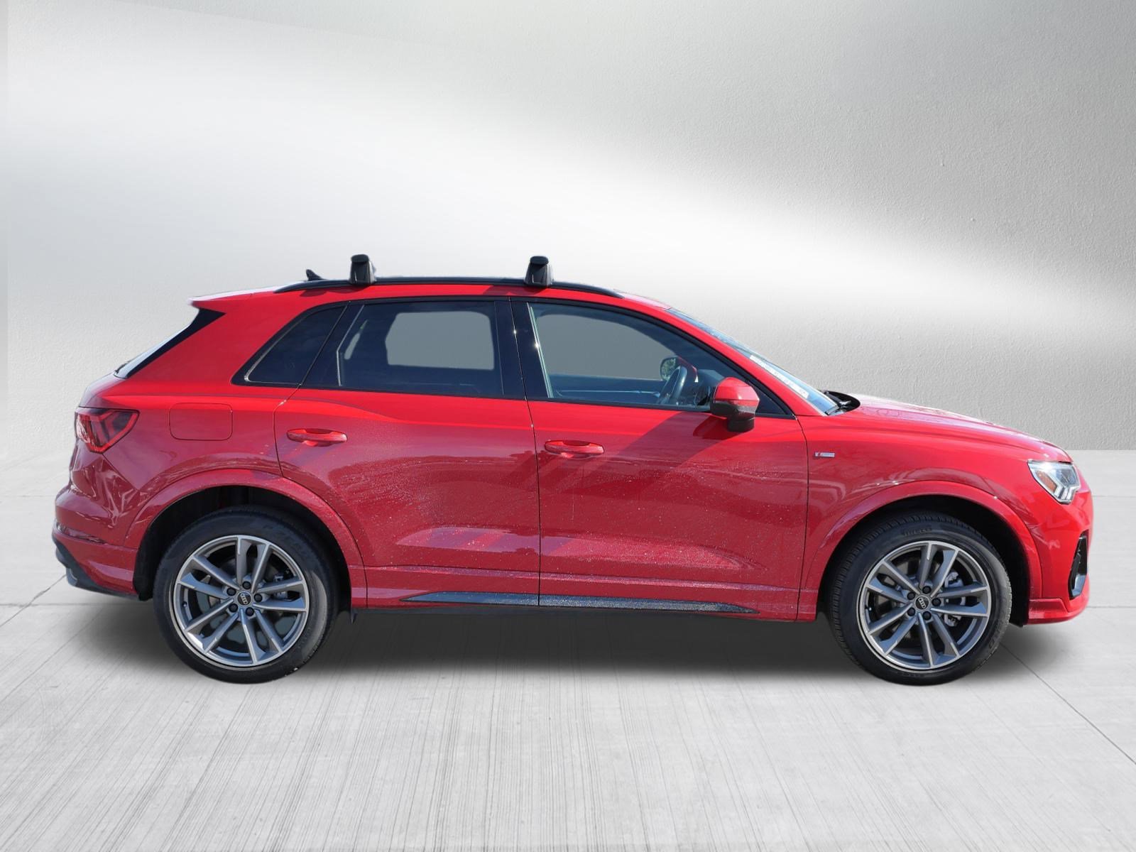 Used 2023 Audi Q3 2.0T Premium Plus w/ Premium Plus Package image 8