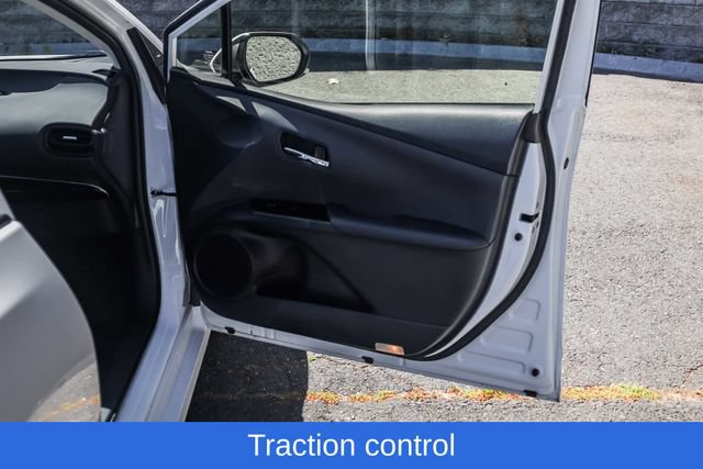 Used 2022 Toyota Prius LE AWD/4WD image 17
