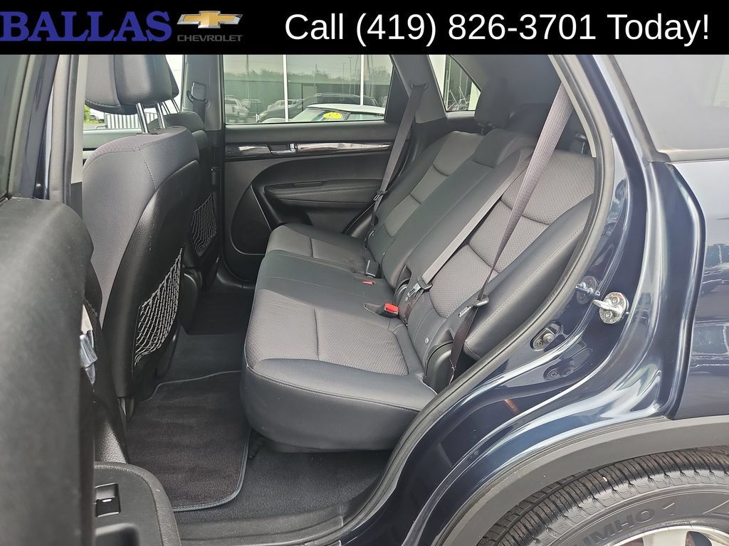 Used 2012 Kia Sorento LX w/ Convenience Pkg FWD image 24