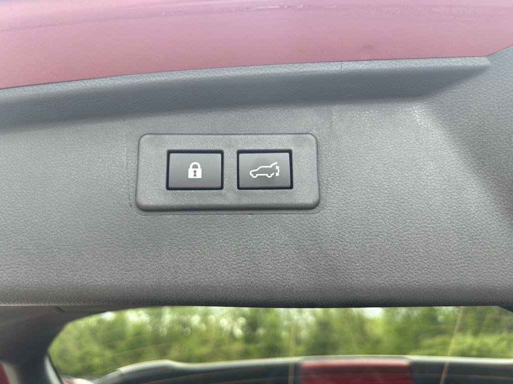 Used 2025 Subaru Outback Premium AWD/4WD image 26