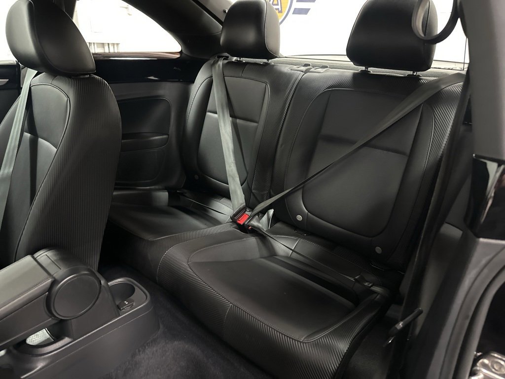 Used 2019 Volkswagen Beetle 2.0T SE image 30